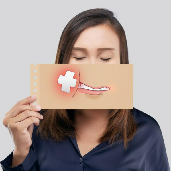 ¿Puede un cepillo de dientes electrico causar encías retraídas?